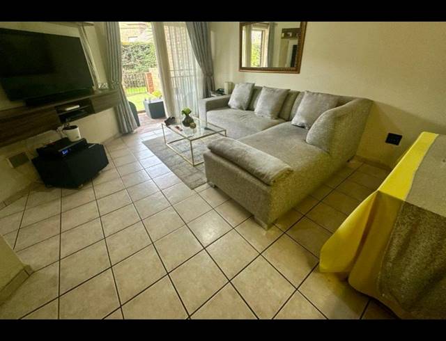 2 BEDROOM TOWNHOUSE FOR SALE IN LIEFDE EN VREDE